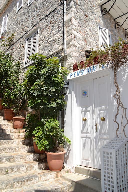 Pension Efie Hydra  Exterior foto