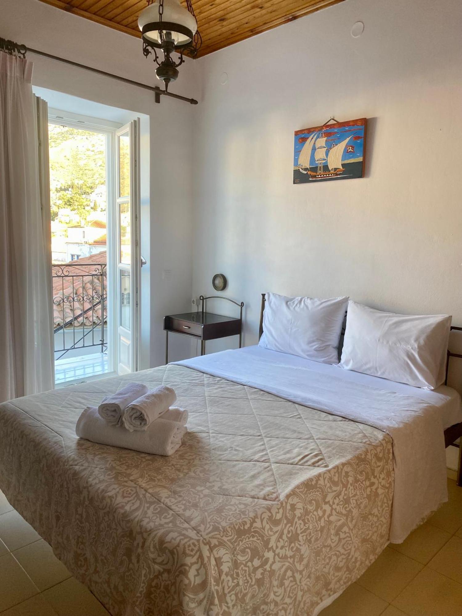 Pension Efie Hydra  Exterior foto